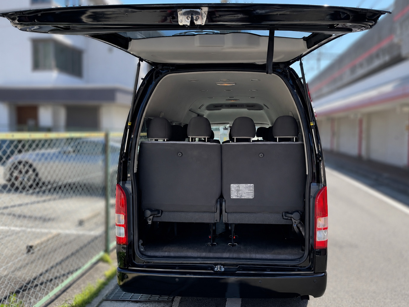 KZ Kanko chauffeur vehicle